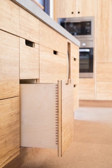 Finger-jointed drawers.
